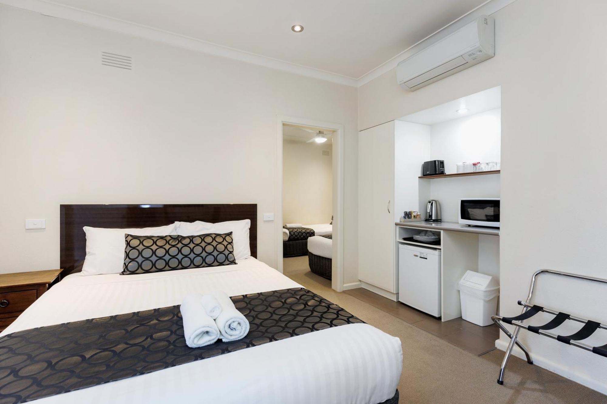 Amaroo Motel Tumuts Best Accommodation Bagian luar foto